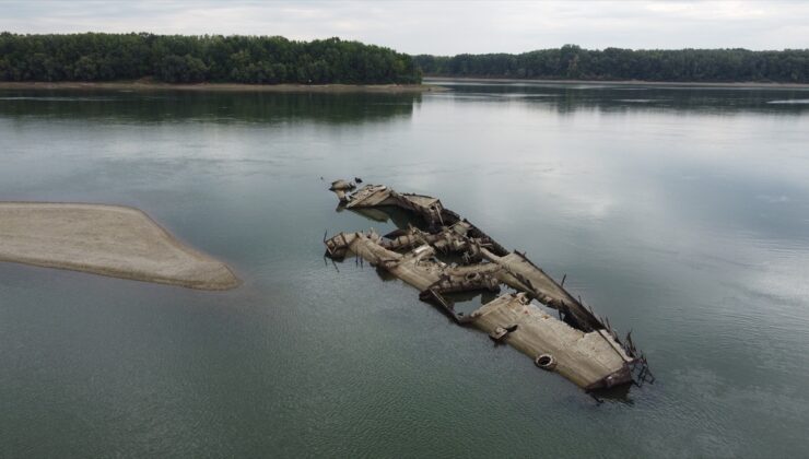 Sırbistan’da Tuna Nehri’nde İkinci Dünya Savaşı’ndan kalma Alman savaş gemisi ortaya çıktı