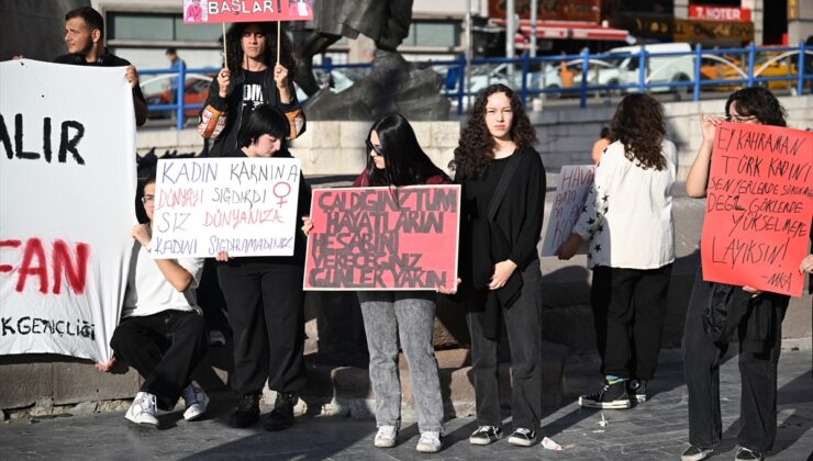 Ankara’da bir grup üniversite öğrencisinden kadın cinayetlerine protesto