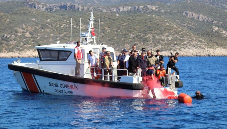 Antalya’da “Ecdadın Yolunda Cumhuriyet’e Saygı Yürüyüşü” yapıldı