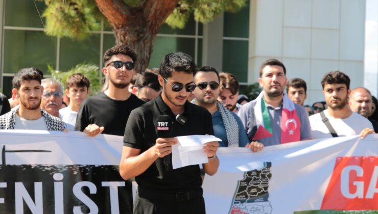 Antalya’da TÜGVA İl Temsilciliği İsrail’in Filistin’e yönelik saldırılarını protesto etti