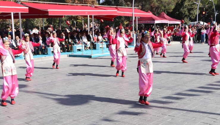 Antalya ve çevre illerde 29 Ekim Cumhuriyet Bayramı kutlandı