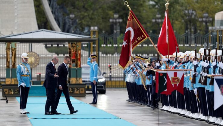 Cumhurbaşkanı Erdoğan, Finlandiya Cumhurbaşkanı Stubb’u resmi törenle karşıladı