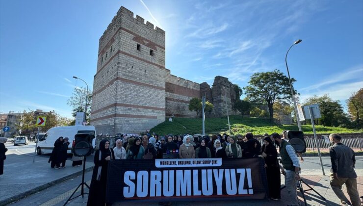 Edirnekapı surları önünde kadına yönelik şiddet protesto edildi