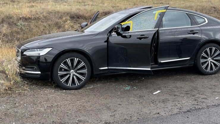 Erzurum’da otomobilde başından silahla vurulmuş erkek cesedi bulundu