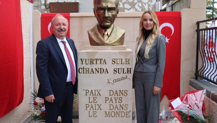 Fransa’da Atatürk büstünün açılış töreni yapıldı