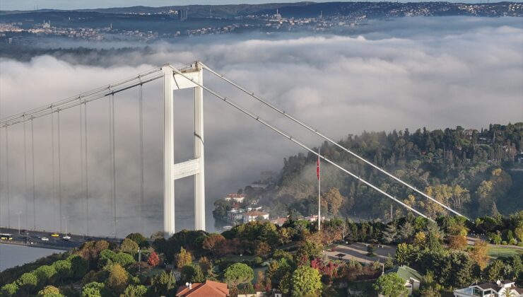 İstanbul Boğazı’nda sis nedeniyle gemi trafiği askıya alındı