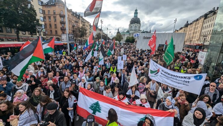 İsveç’te, İsrail’in Filistin ve Lübnan’a yönelik saldırıları protesto edildi