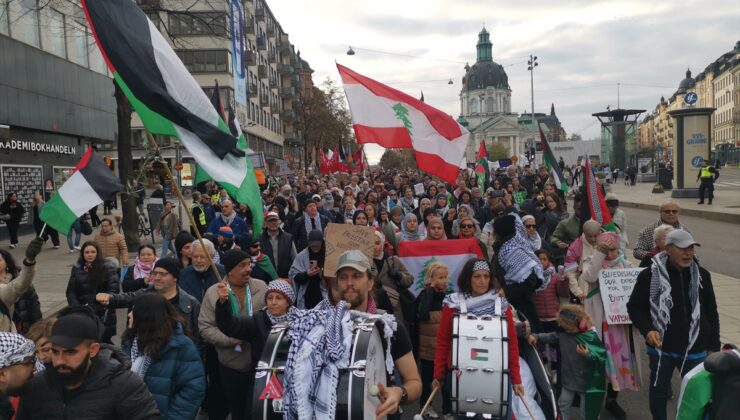 İsveç’te İsrail’in Gazze ve Lübnan’a yönelik saldırıları protesto edildi