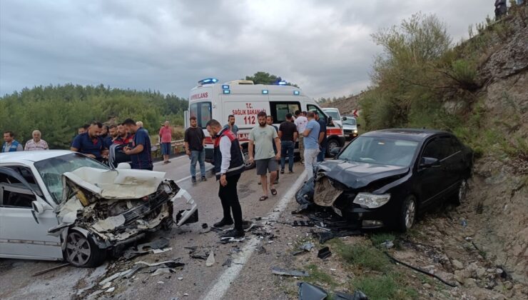 Osmaniye’de iki otomobilin çarpıştığı kazada 1 kişi öldü, 1 kişi yaralandı