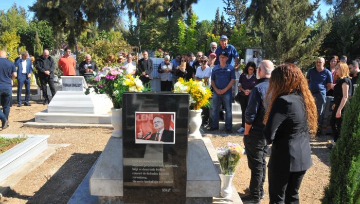 Sonay Adem kabri başında anıldı