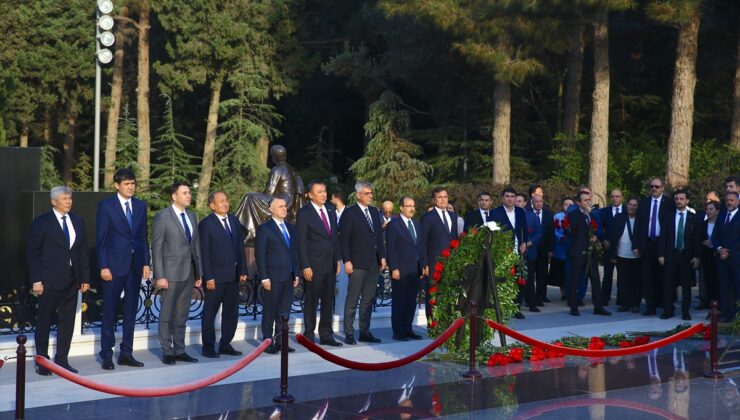 Türk Devletleri Teşkilatı sağlık bakanları Bakü’de şehitlikleri ziyaret etti