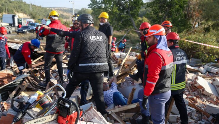 Uşak’ta 6 saat süren deprem tatbikatı yapıldı