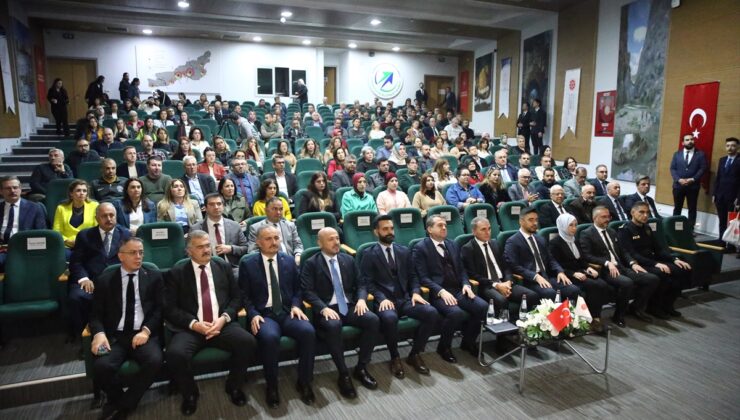 Adana’da kamu görevlileri dezenformasyonla mücadele eğitimi almaya başladı