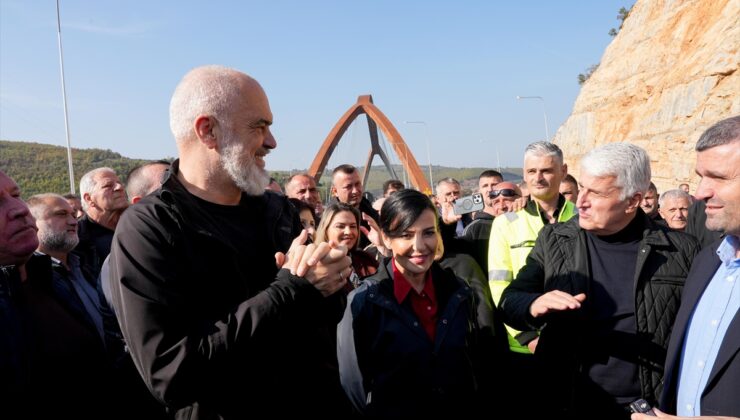 Arnavutluk ile Kosova’yı bağlayan “Büyük Kukes Köprüsü” trafiğe açıldı