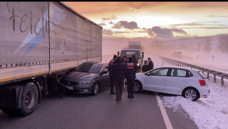 Çorum’daki zincirleme trafik kazasında 1 kişi öldü