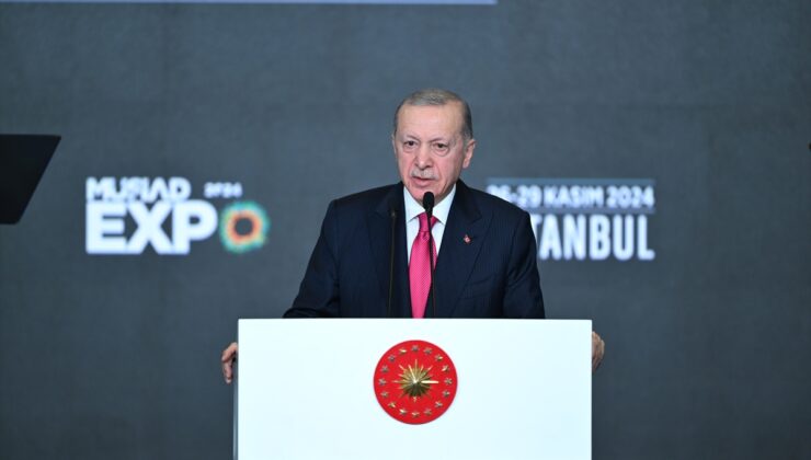 Cumhurbaşkanı Erdoğan: “Göç konusu sadece bizim gibi geçiş güzergahındaki ülkeler için değil, tüm dünya için günümüzün en hassas meselelerinden birisidir.”