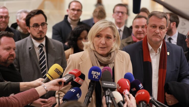 Fransız aşırı sağcı Le Pen’in yargılandığı davada karar 31 Mart’ta açıklanacak