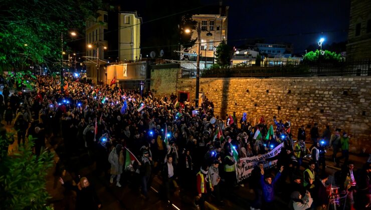 İsrail’in Gazze’deki katliamları İstanbul’da “sesli eylem”le protesto edildi