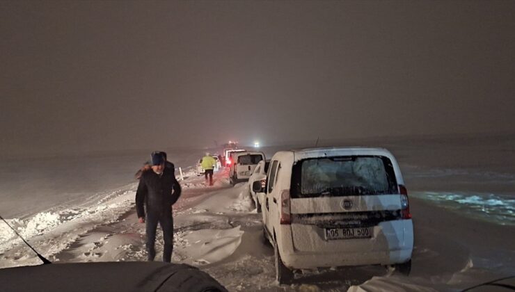 Kayseri’de belediye ekipleri tipide mahsur kalan 100 kişiyi kurtardı