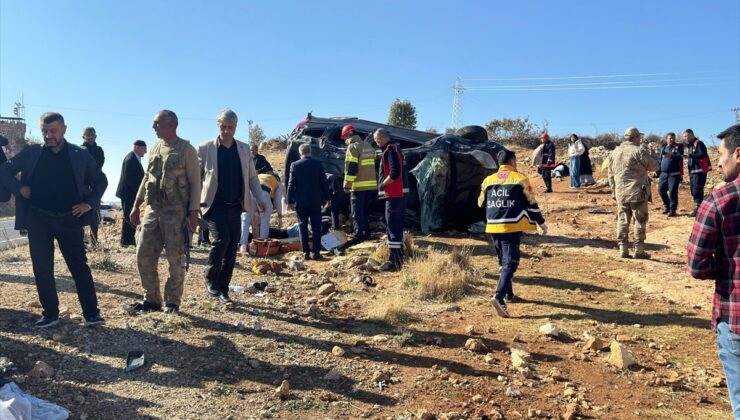 Mardin’deki trafik kazasında 3 kişi hayatını kaybetti, 5 kişi yaralandı