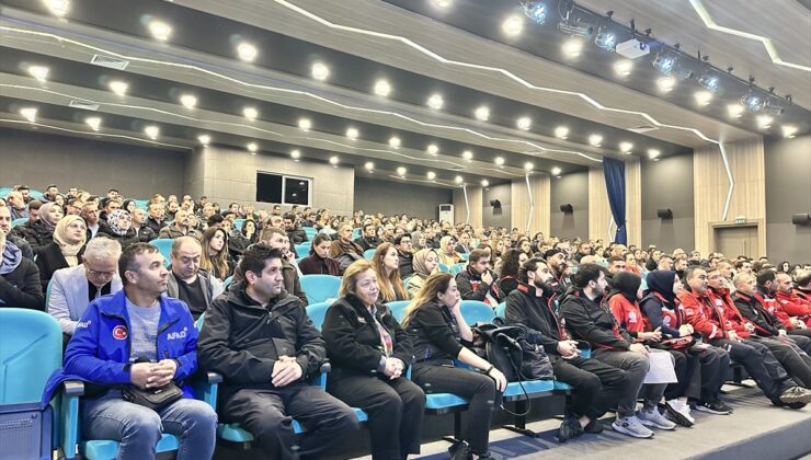 Öğretmenlere yönelik “Afet Farkındalık Eğitmen Eğitimi” pilot il Düzce’de başladı