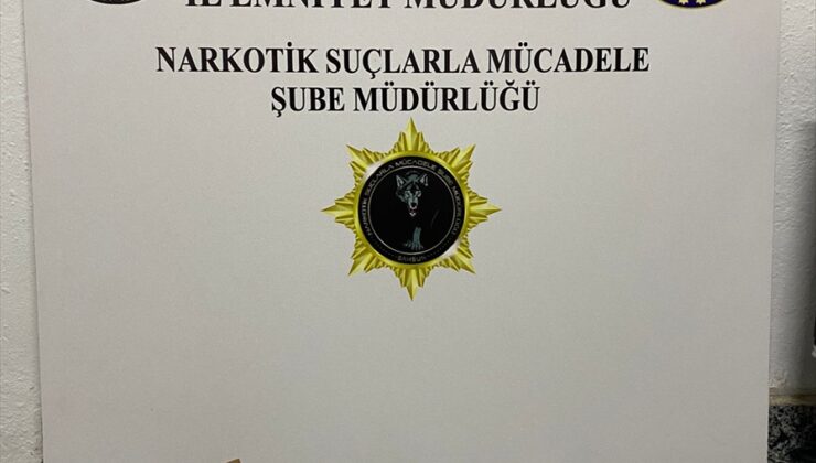 Samsun'da aracında yarım kilogram uyuşturucu bulunan zanlı gözaltına alındı