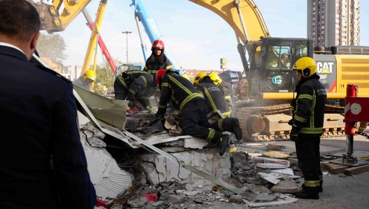 Sırbistan’da tren istasyonundaki beton sundurmanın çökmesi sonucu 8 kişi öldü