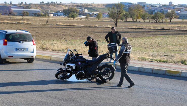 Uşak’ta trafik kazasında 2’si polis 4 kişi yaralandı